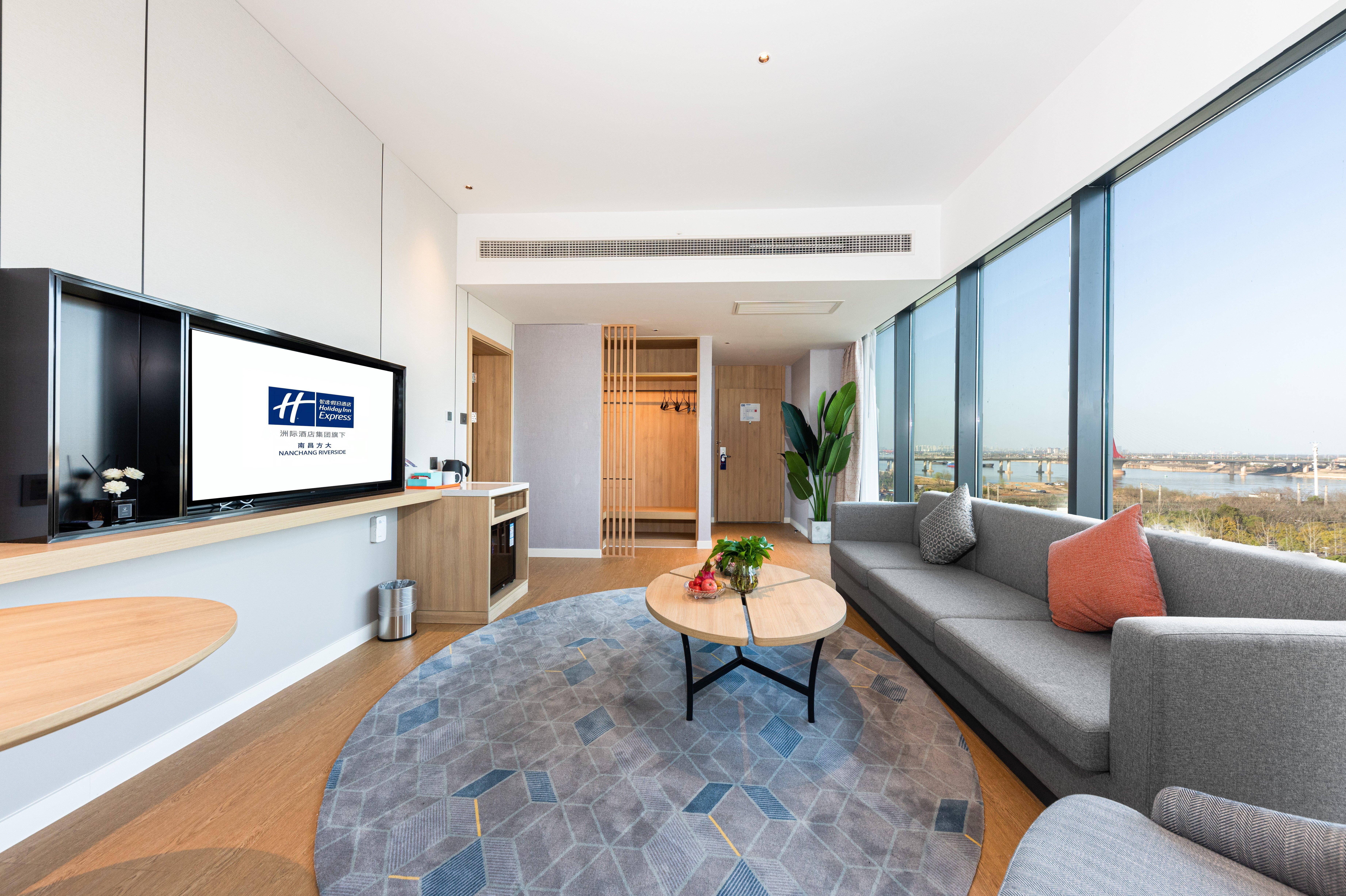 Holiday Inn Express Nanchang Riverside By Ihg Exterior foto